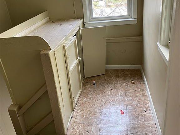 5th image of 129 Morningside Pl Floor 2