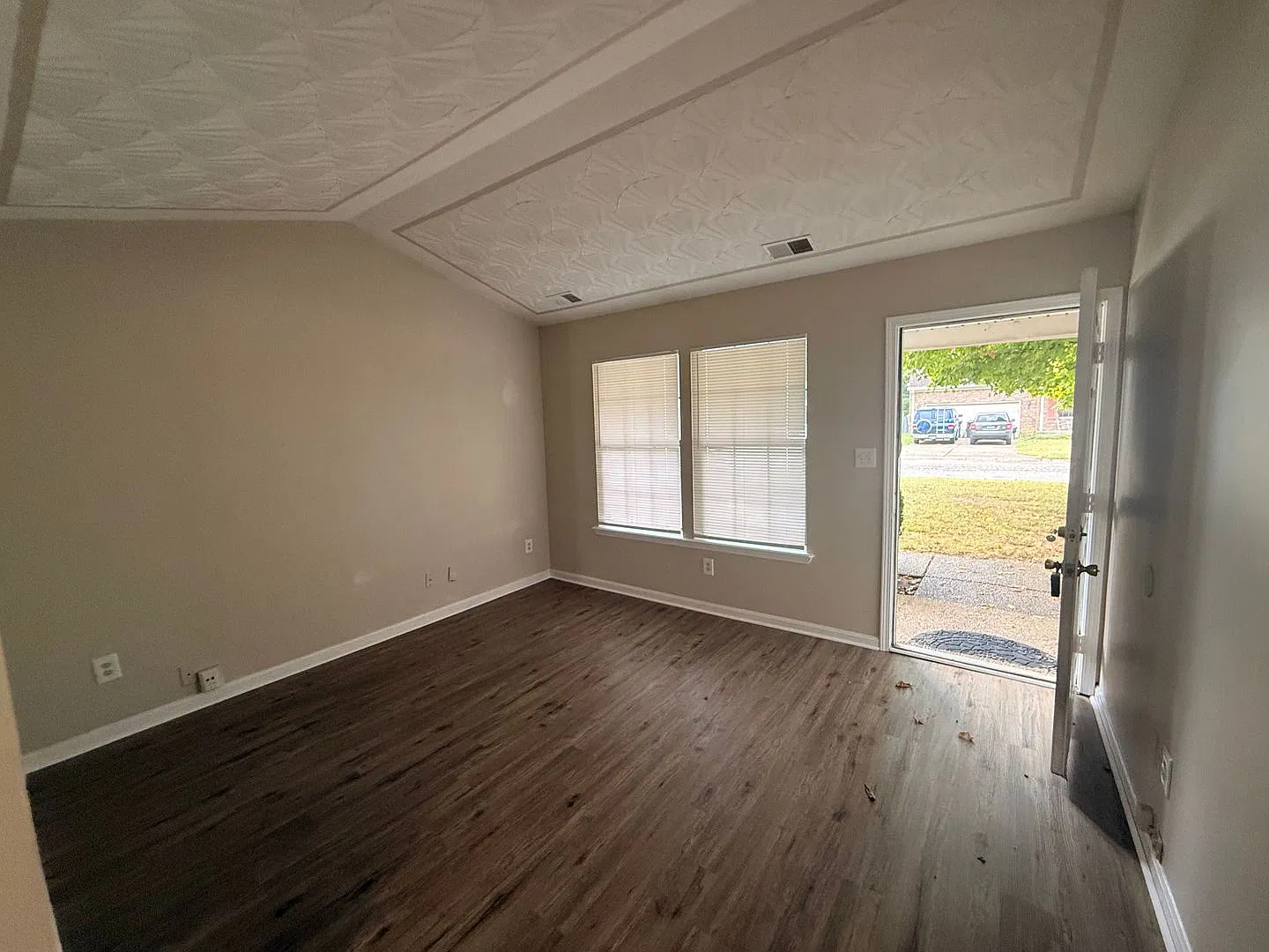 Okolona Home — Photo 2