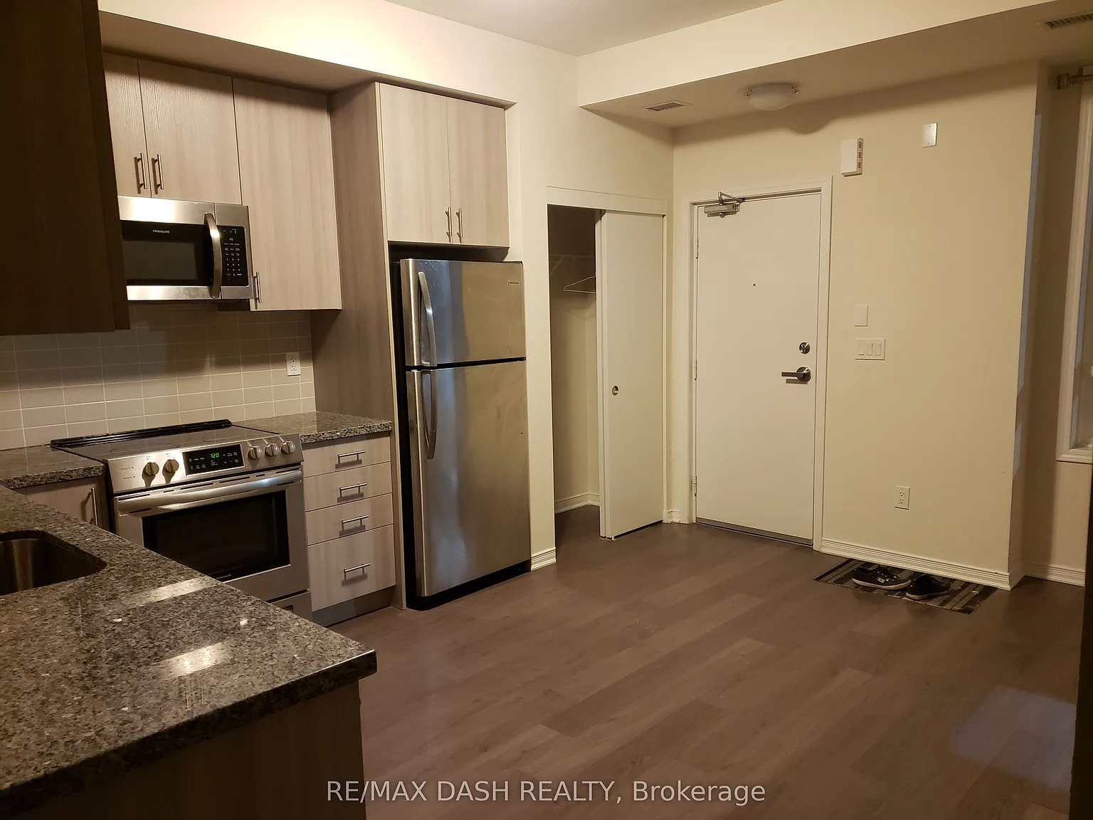 3 bed, $2,600 — Photo 4