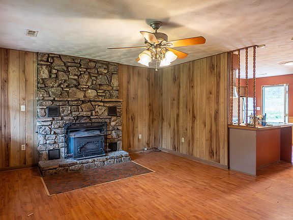 5th image of 167 Lone Oak Road