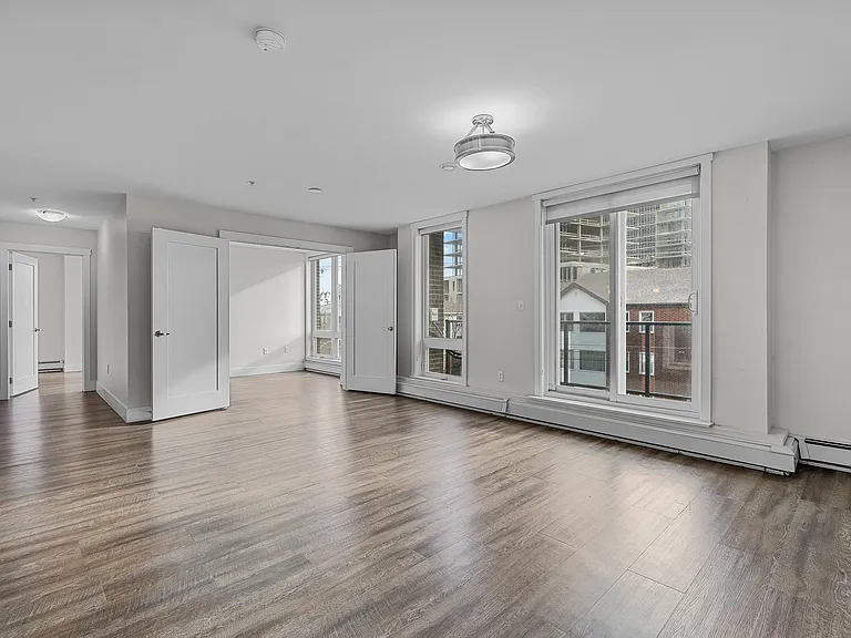 3569 Dutch Village Rd — Photo 35