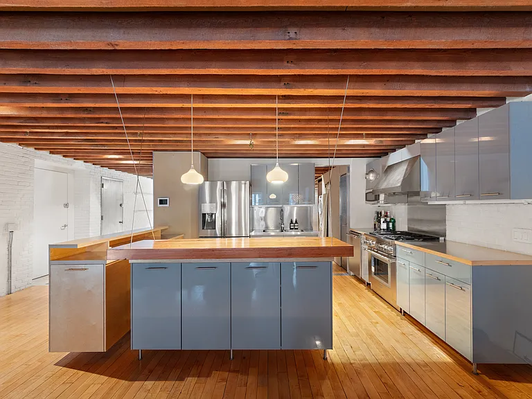 104 Charlton St #4W — Photo 4