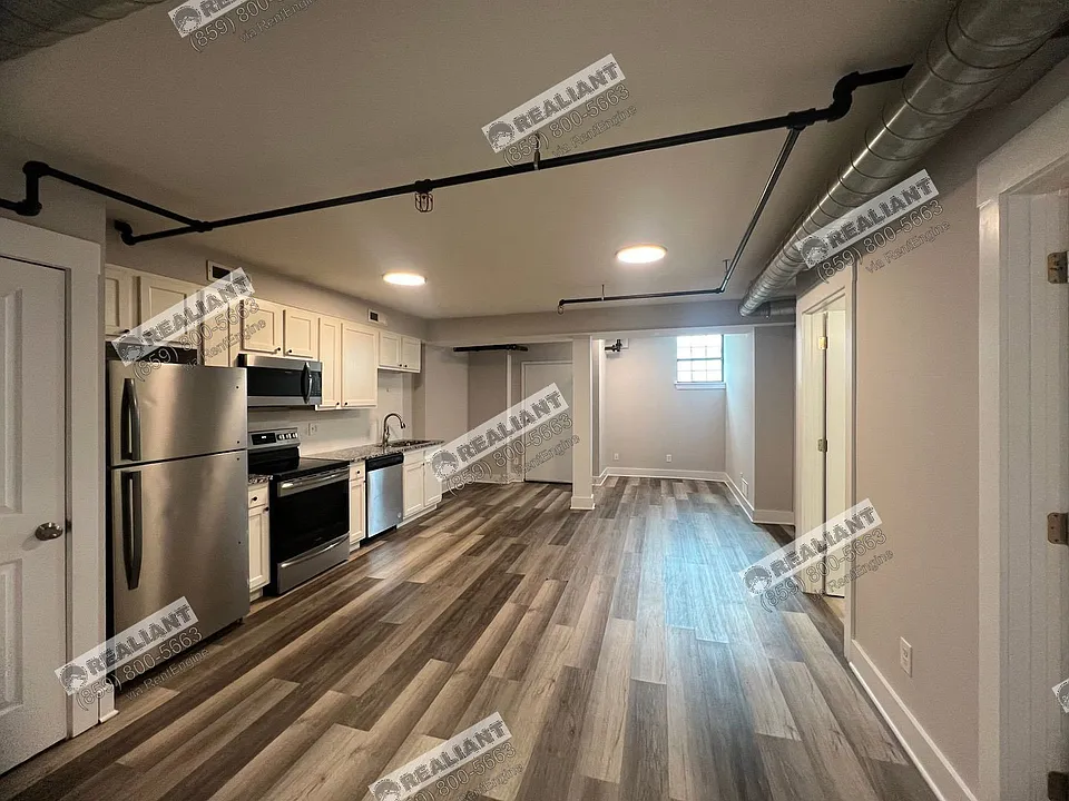 811 Madison Ave #100