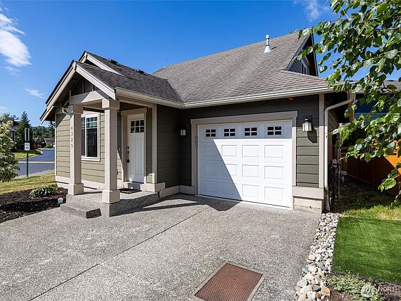 3rd image of 4325 Larch Lane