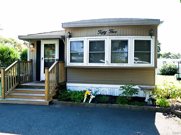 703 Fresh Pond Avenue #55, Calverton, NY 11933