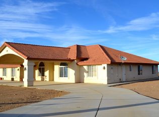 10050 Adobe Rd, Oak Hills, CA 92344