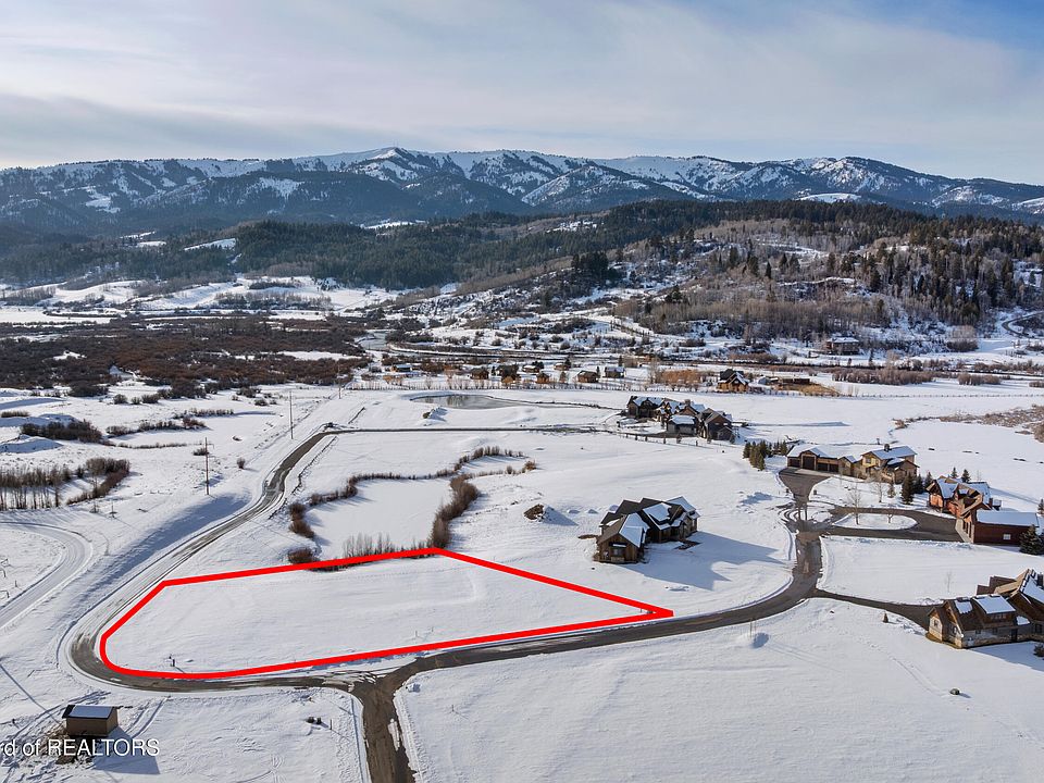 1st image of 30 River Trail Dr