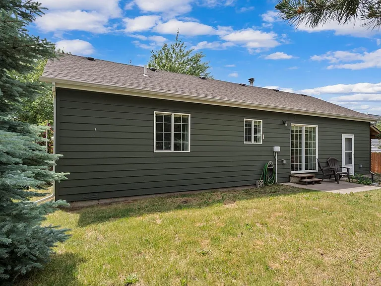 11 Karen Rd — Photo 18
