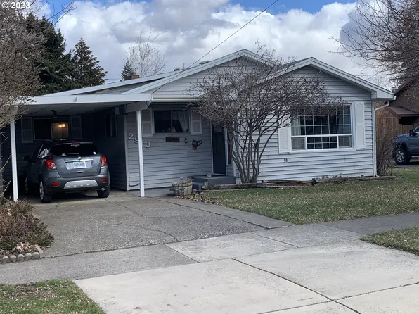 2913 N 2nd St, La Grande, OR 97850
