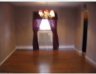 2nd image of 4937 Blackfoot Cres