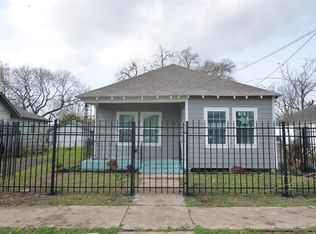 2211 Davis St, Houston, TX 77026