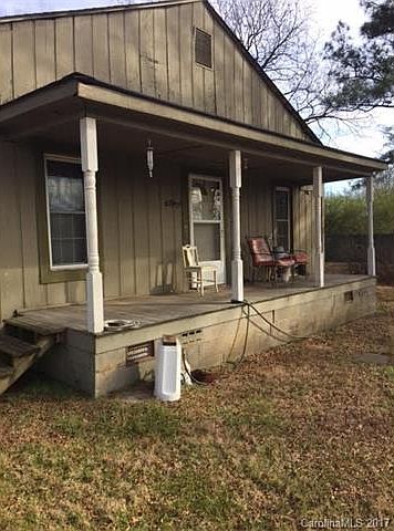 2nd image of 562 Central Dr NW #0