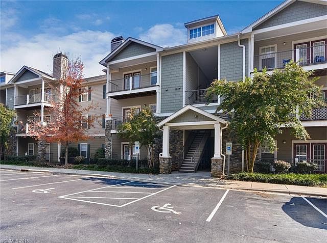 1st image of 800 Vista Lake Dr APT 202