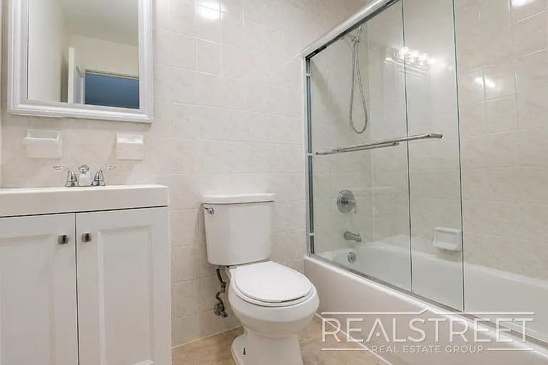 1337 Nostrand Ave #4E — Photo 5