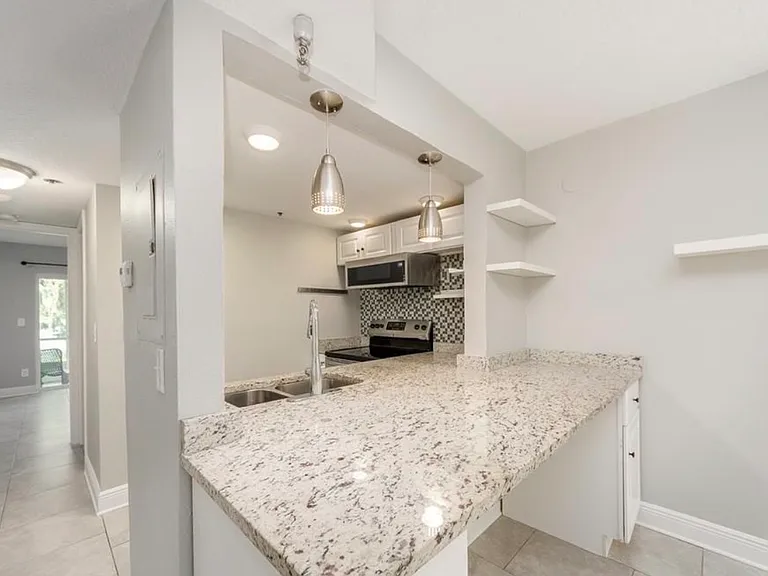 7246 E Bank Dr — Photo 4