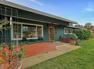 1487 Oakdale Ln, Redding, CA 96002