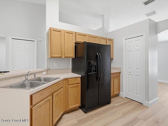 5th image of 1871 Fallon Blvd NE