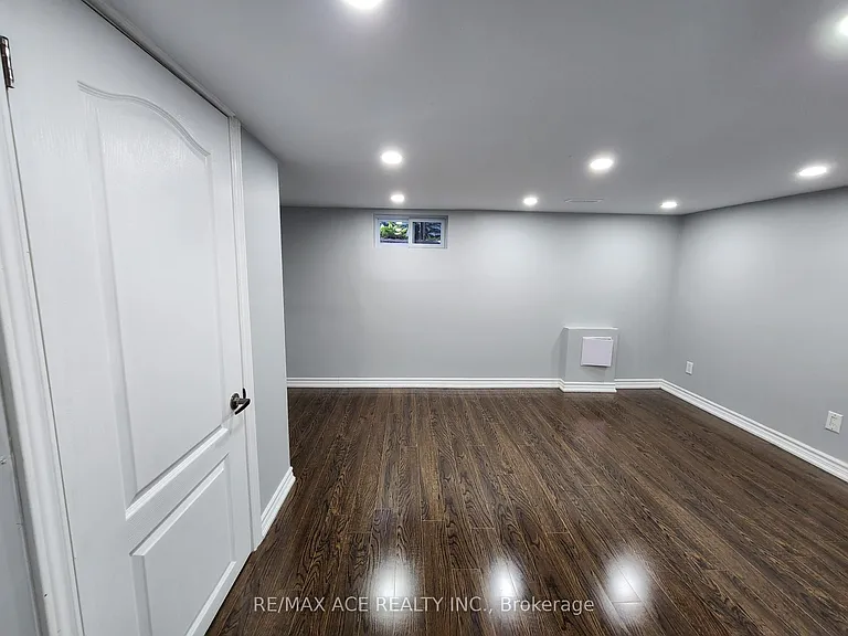 6 W Deane Park Dr #BASEMENT — Photo 13