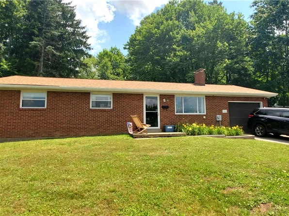 165 W Liberty St, Slippery Rock, PA 16057