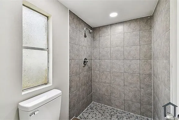 10625 Bay Hills Cir — Photo 31