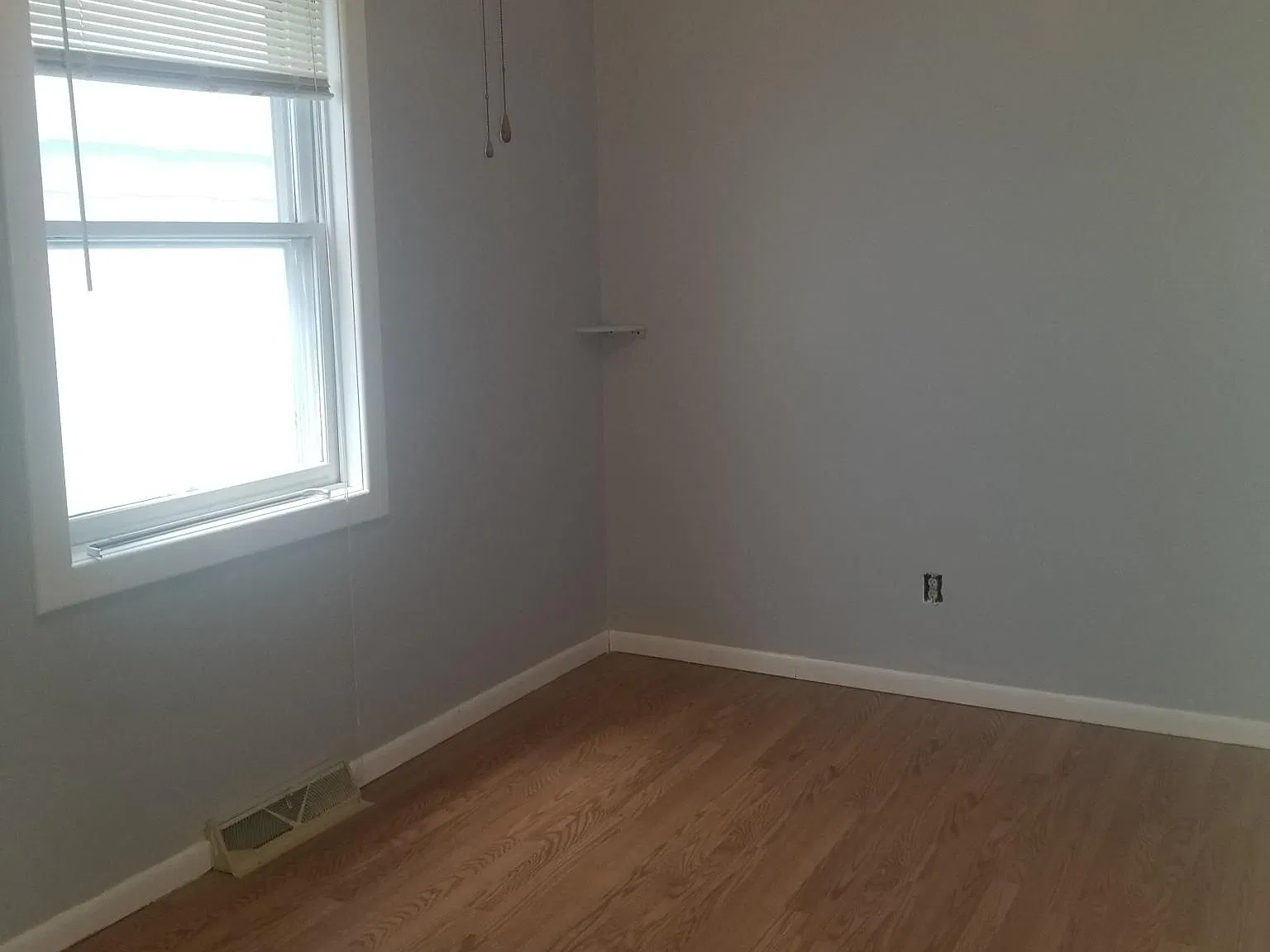 3 bed, 1800 sqft, $2,100 — Photo 4