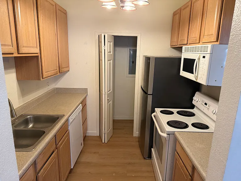 7132 S Bryant St #233 — Photo 5