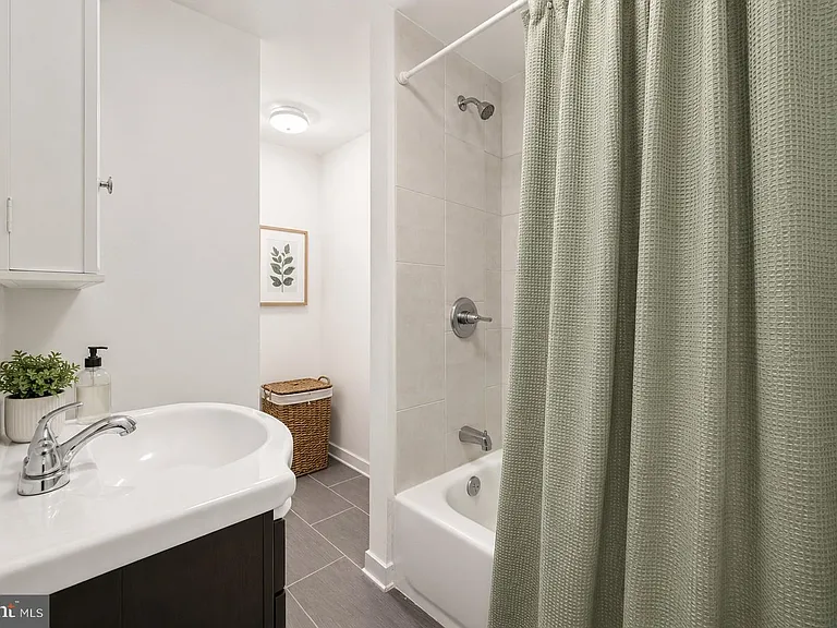 1546 Frankford Ave #3-B — Photo 7