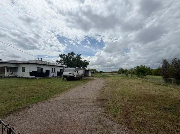 2922 N Kings Hwy, Cushing, OK 74023