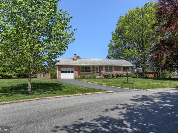 3804 Sunset Dr, Harrisburg, PA 17111