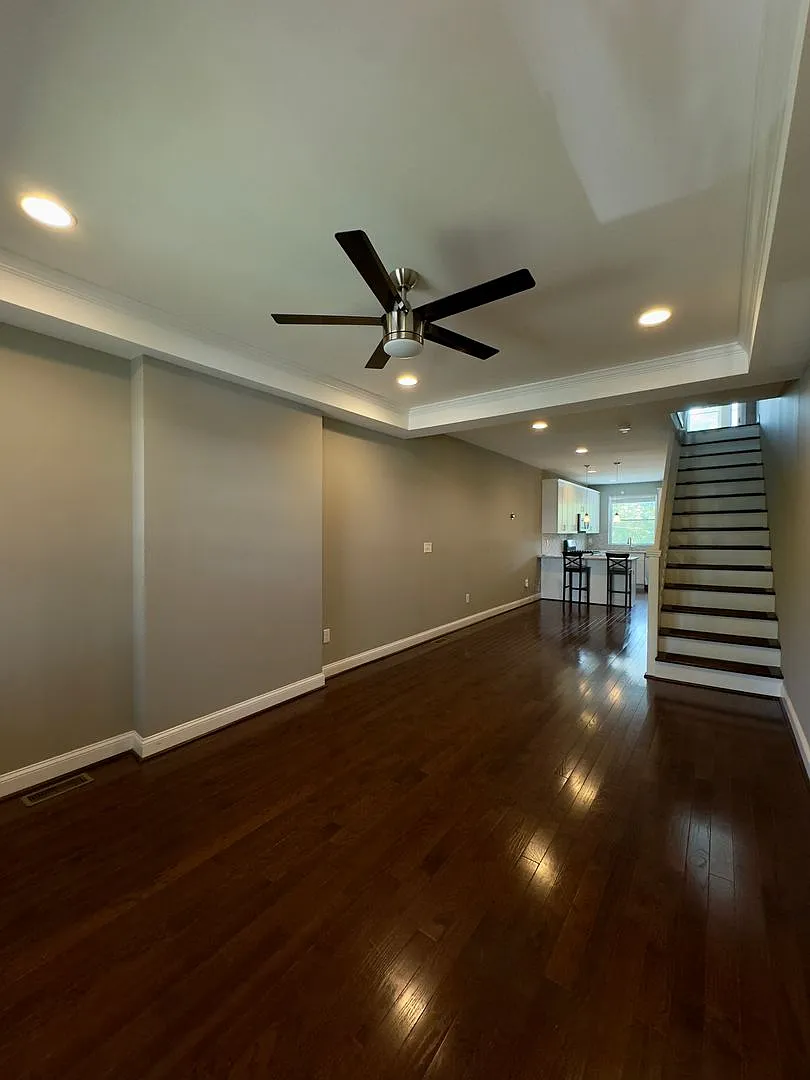 Charming 3 Bedroom/3 Bathroom Townhome with Den in Hampden, MD! — Photo 2