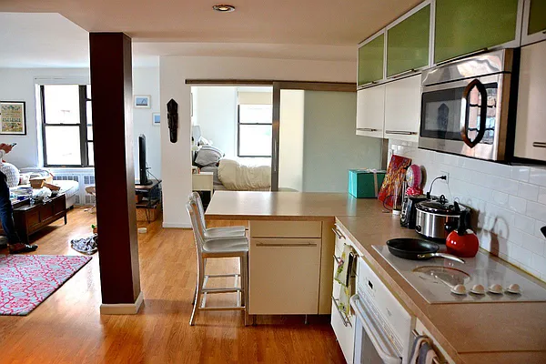 Rented by Level Group | media 11