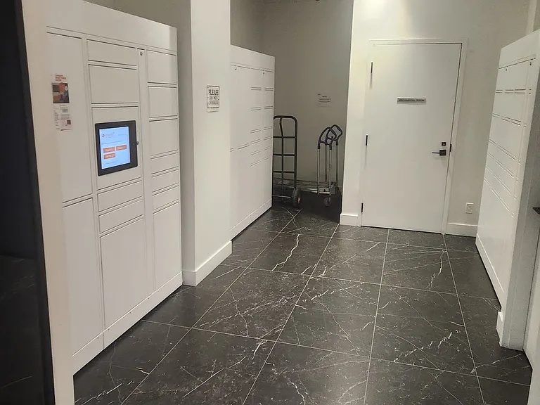 308 Jarvis St #902 — Photo 20