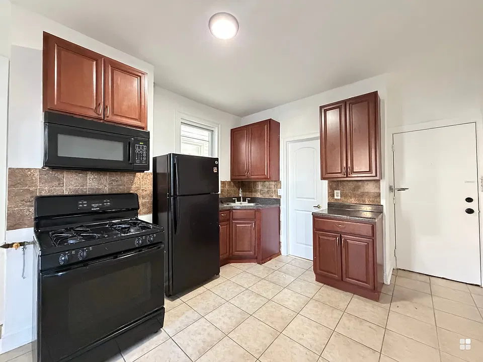 1760 John F Kennedy Blvd #2L