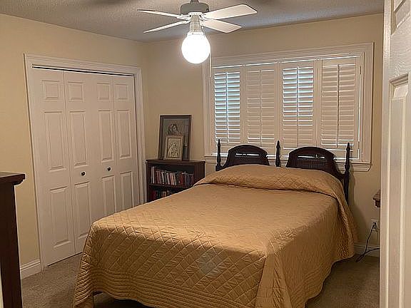 5th image of 4905 Kinsley St