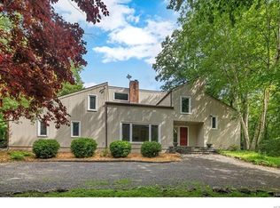 12 Nancys Ln, Pound Ridge, NY 10576