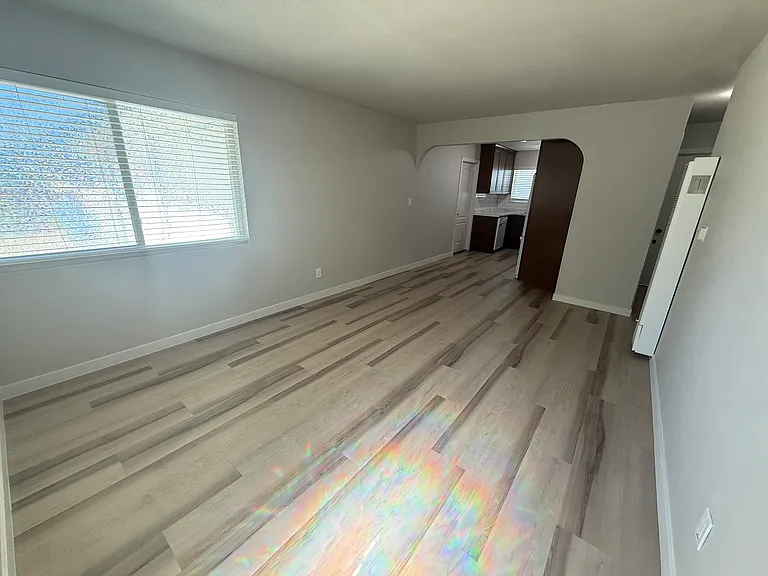 419 Lawrence Dr #B — Photo 9