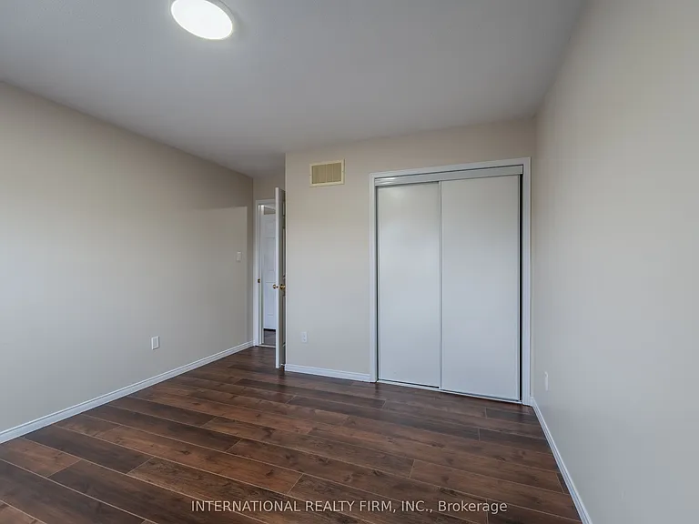 102 Hunter Way — Photo 34