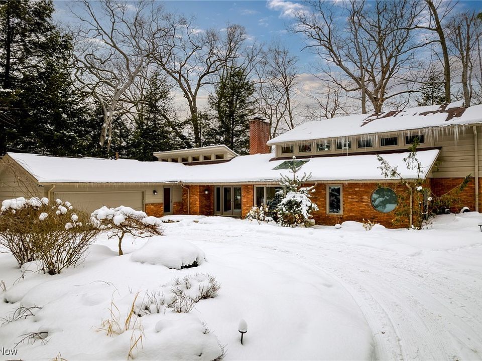 1st image of 6015 Deer Run Dr