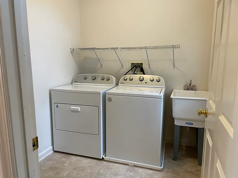 292 Prospect Hill Blvd — Photo 33