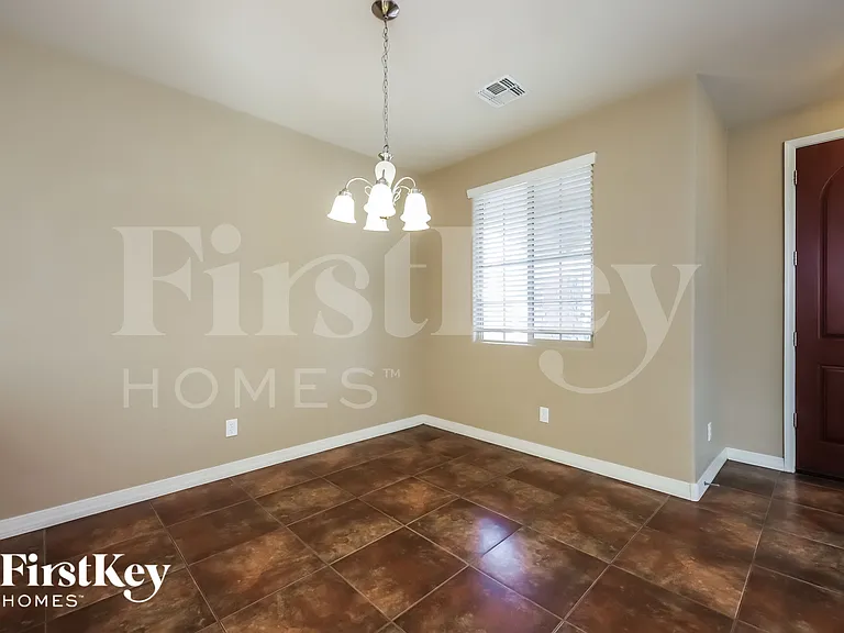 9019 W State Ave — Photo 5