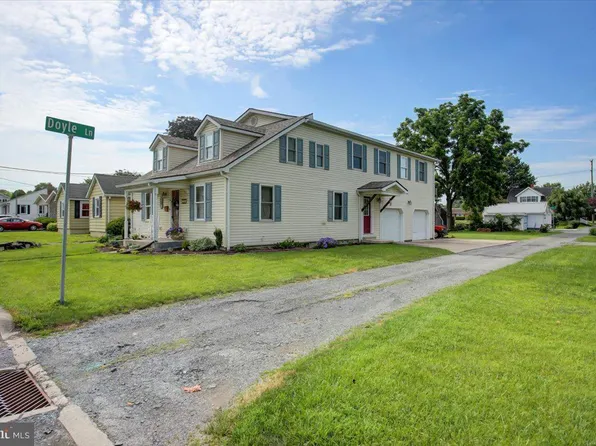 227 Tyrone St, Greencastle, PA 17225