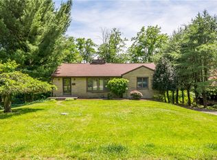 3229 Arapahoe Rd, Pittsburgh, PA 15241