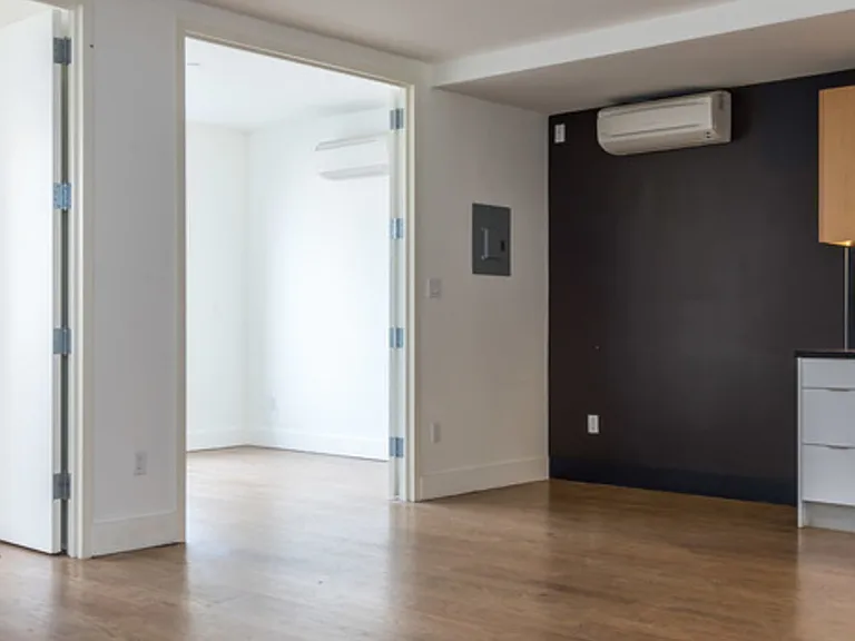 822 Saint Johns Pl #3F — Photo 5