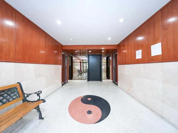 1577 East 17th Street image 16 of 22