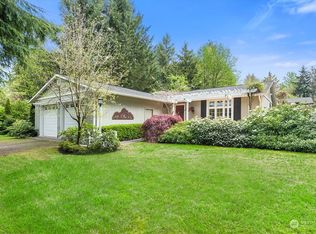 27318 94th Ave SW, Vashon, WA 98070