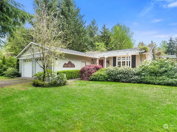 27318 94th Avenue SW, Vashon, WA 98070