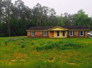 1704 Redbird Trl, Douglas, GA 31533
