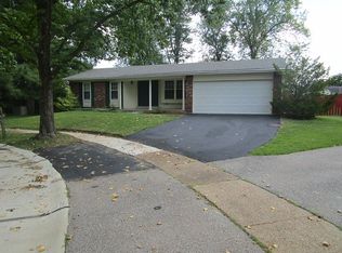 568 Larksmore Ct, Ballwin, MO 63021