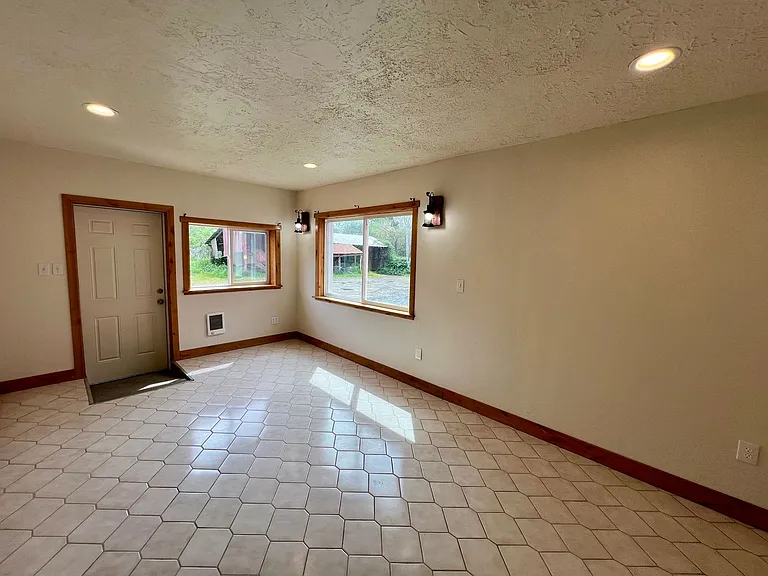 52471 Reedsford Rd — Photo 11