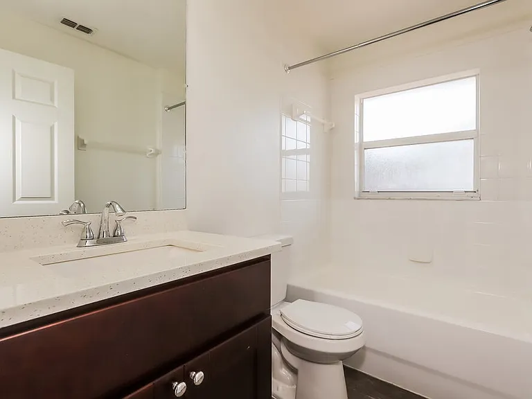 2304 Pleasure Run Dr — Photo 13